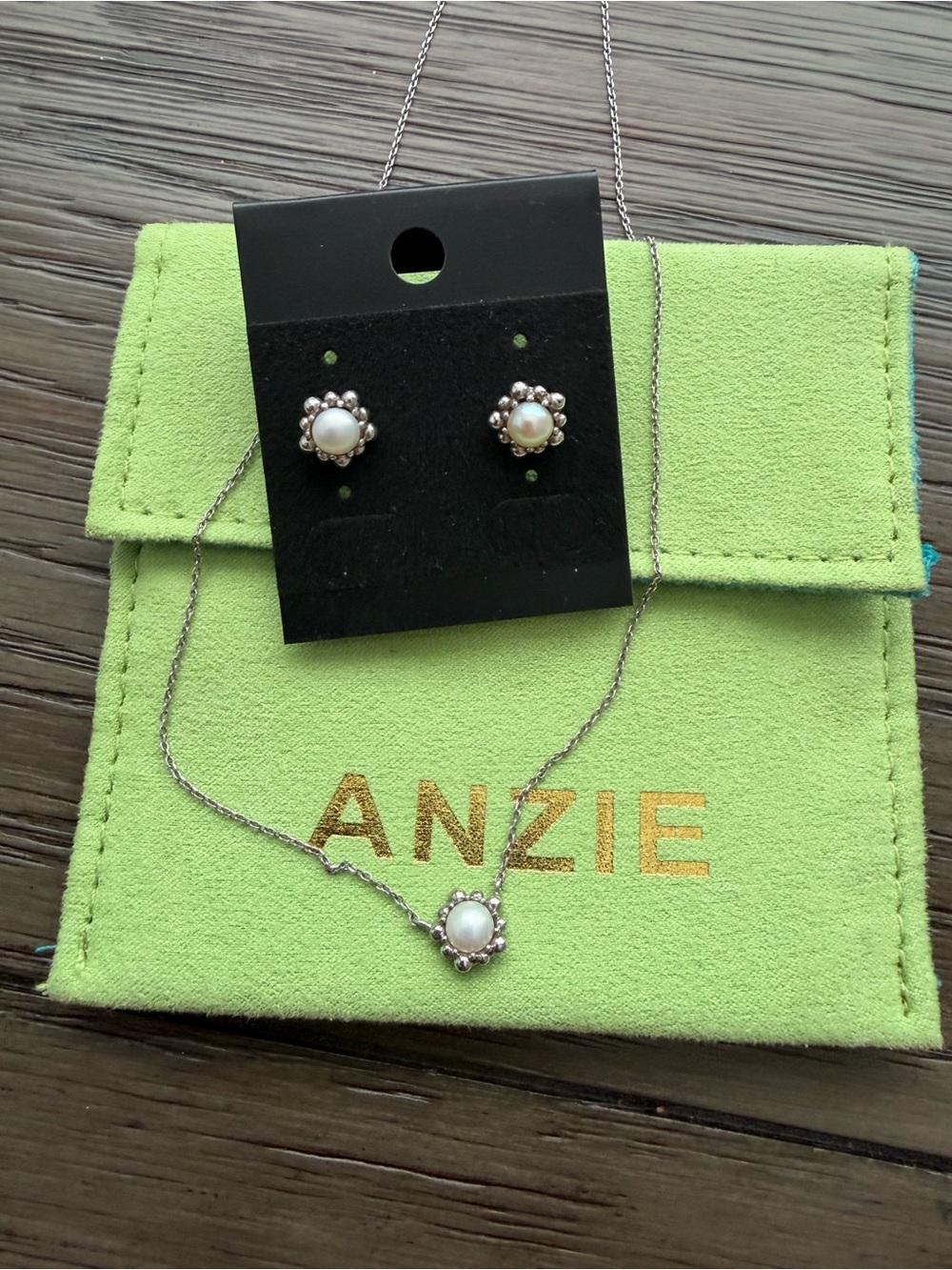 Anzie Sterling Silver Pearl Flower Necklace and Stud Earring Set - White Pearls